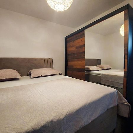 Apartments Onyx 시사크 외부 사진